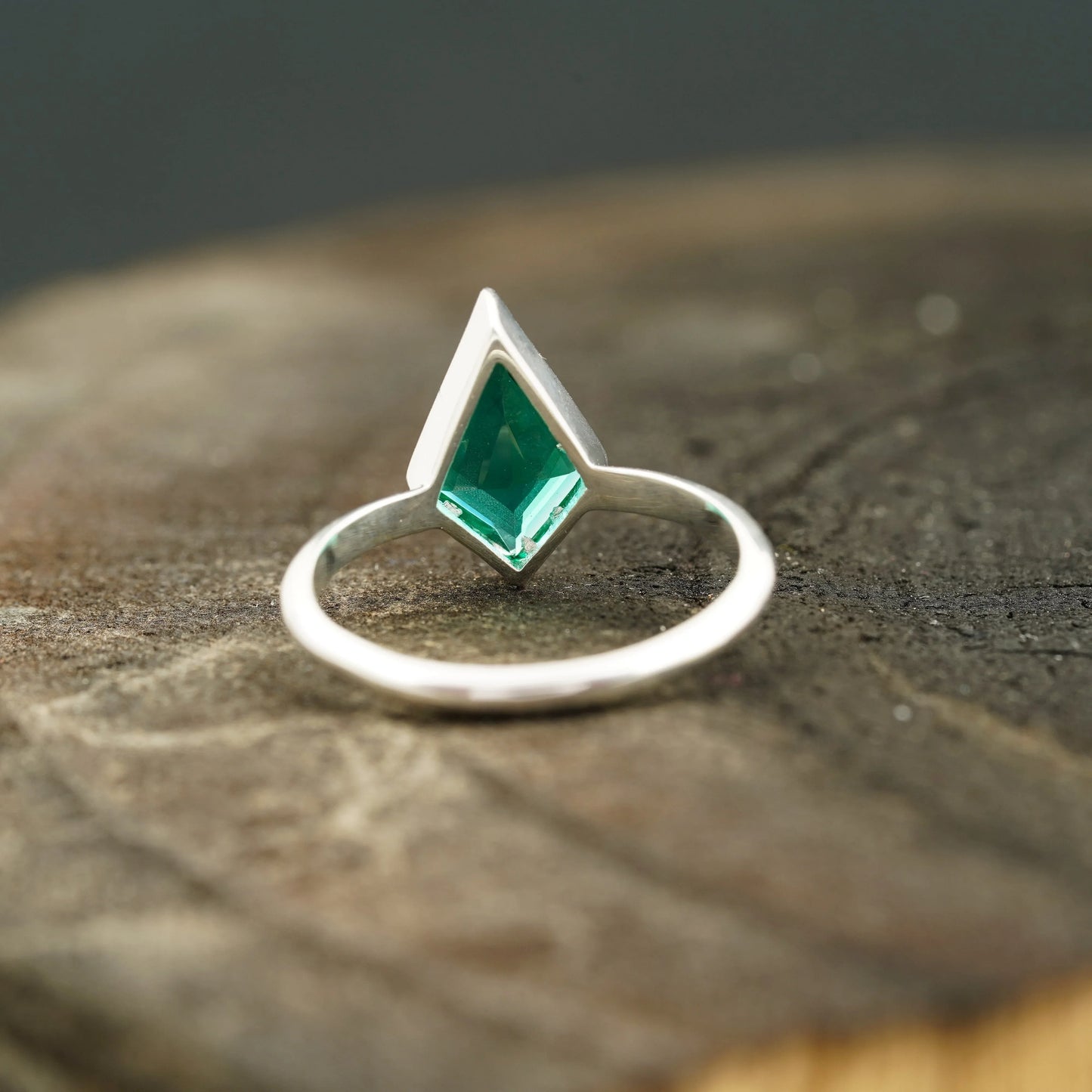 Kite Shaped Emerald Ring Solid Gold Solitaire Ring - Gigiscc