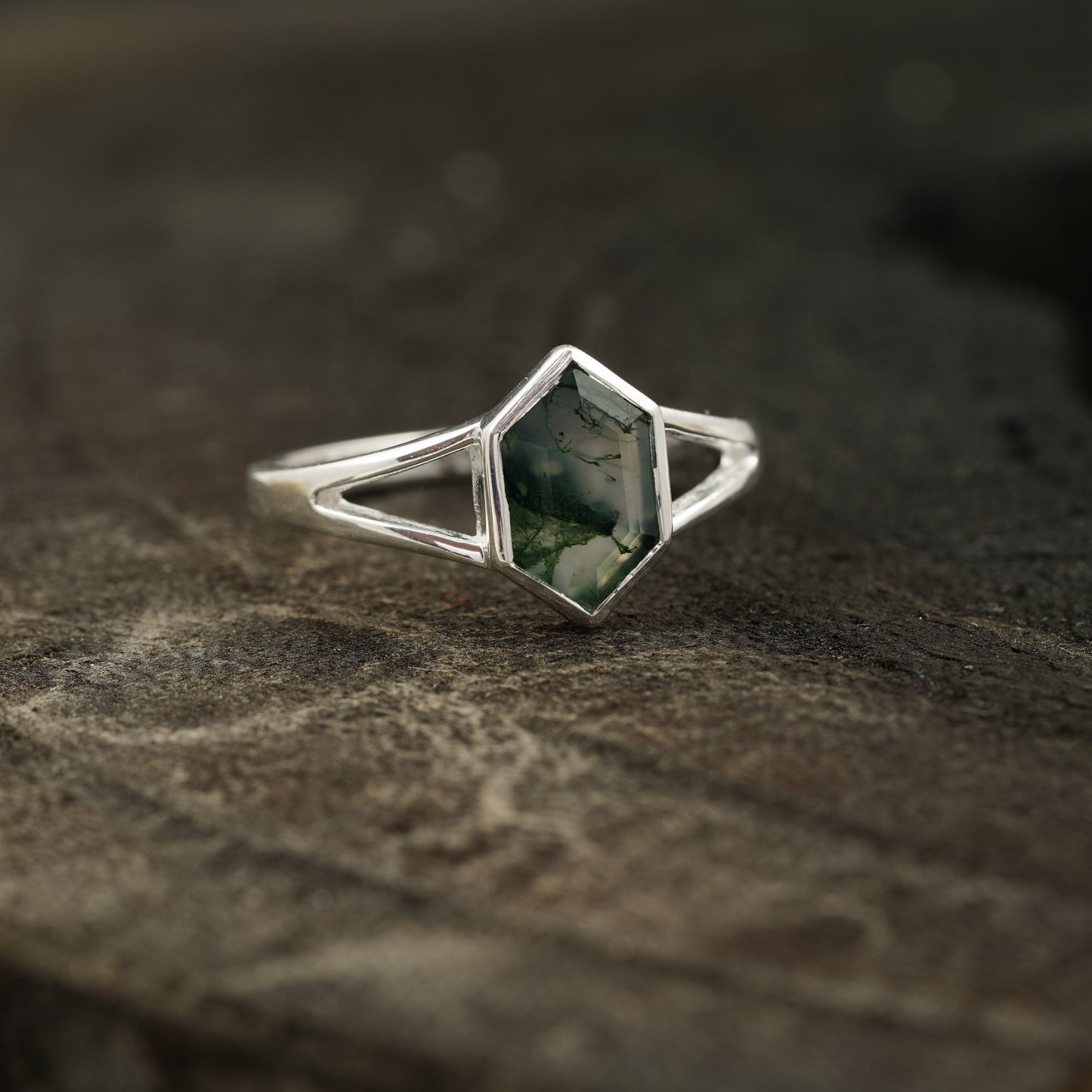 Vintage Bezel Setting Moss Agate Engagement Ring Right Angle