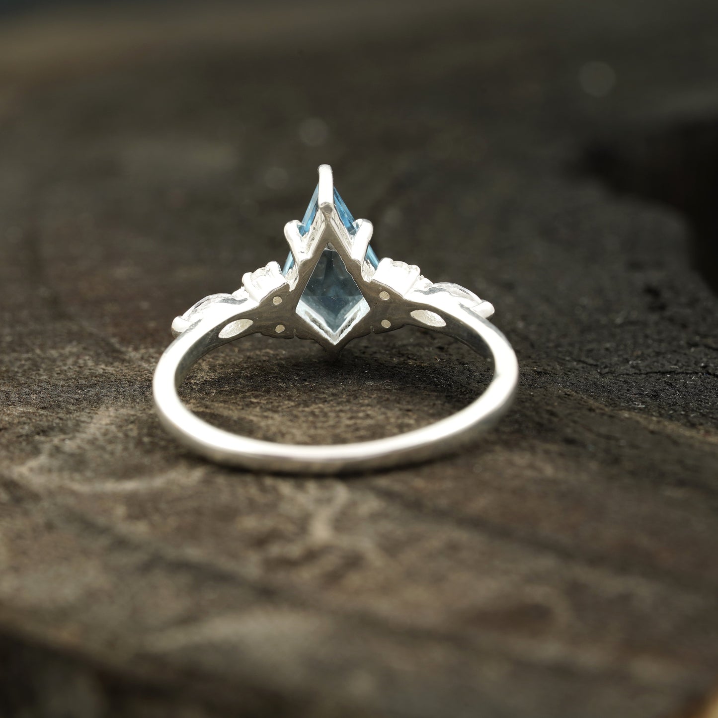 Aquamarine silver ring kite cut gemstone jewelry piece