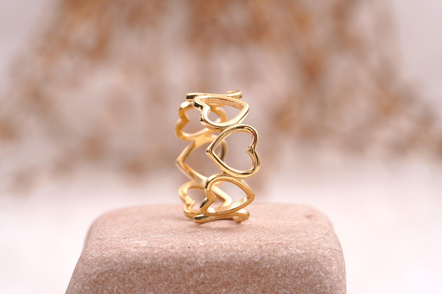 Heart Shaped Solid Gold Stacking Wedding Band Verticle Right Angle
