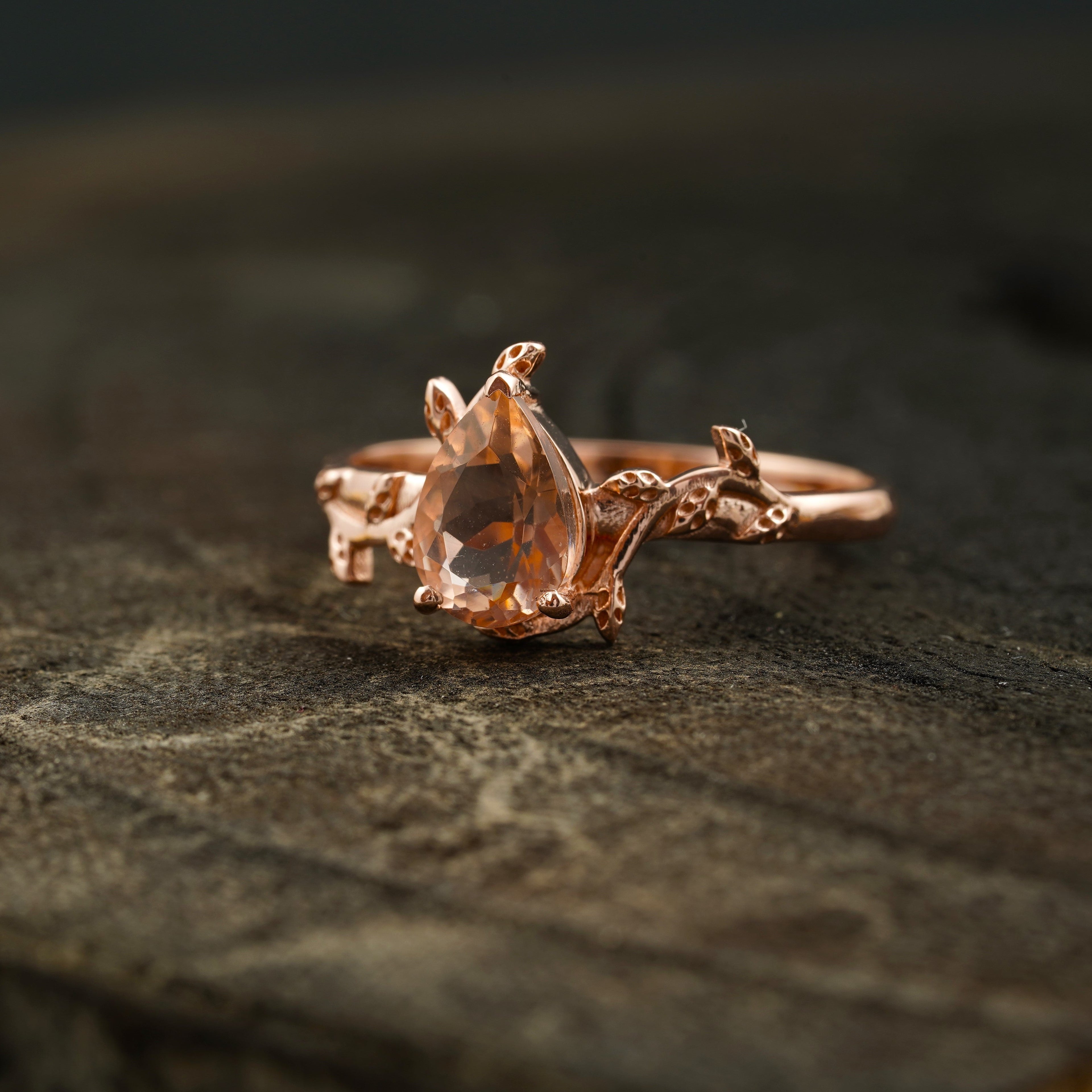 Timeless Elegance: Discover Leaf Rings & Unique Engagement Rings - Gigiscc