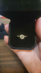 1ct Exquisite Round Russian Cut Moissanite Solitaire Ring. A Timeless Tiffany Mount in sterling silver. - Gigiscc
