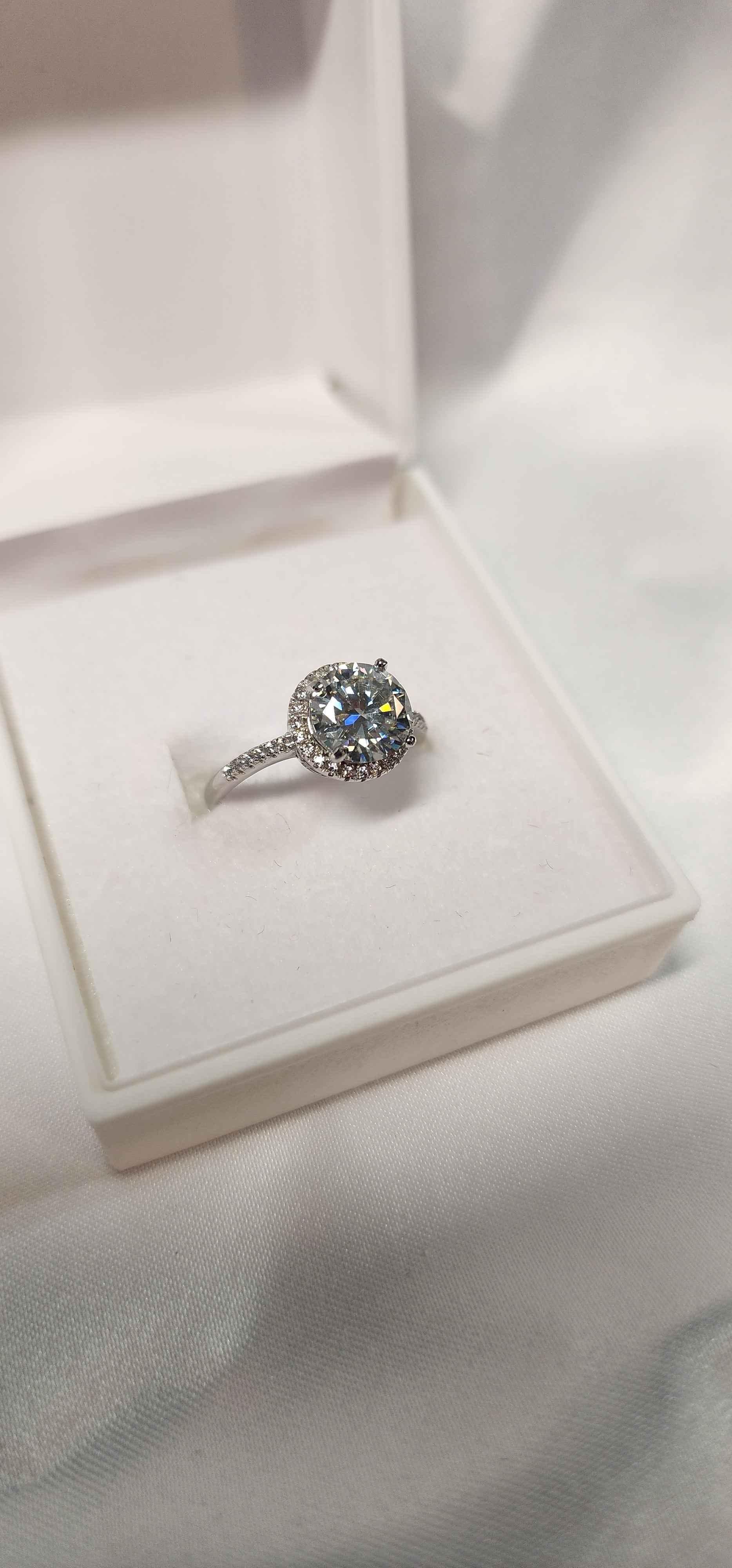 2ct Exquisite Round Halo Moissanite Ring Classic Round Brilliant Cut Engagement Ring, Anniversary Ring. - Gigiscc