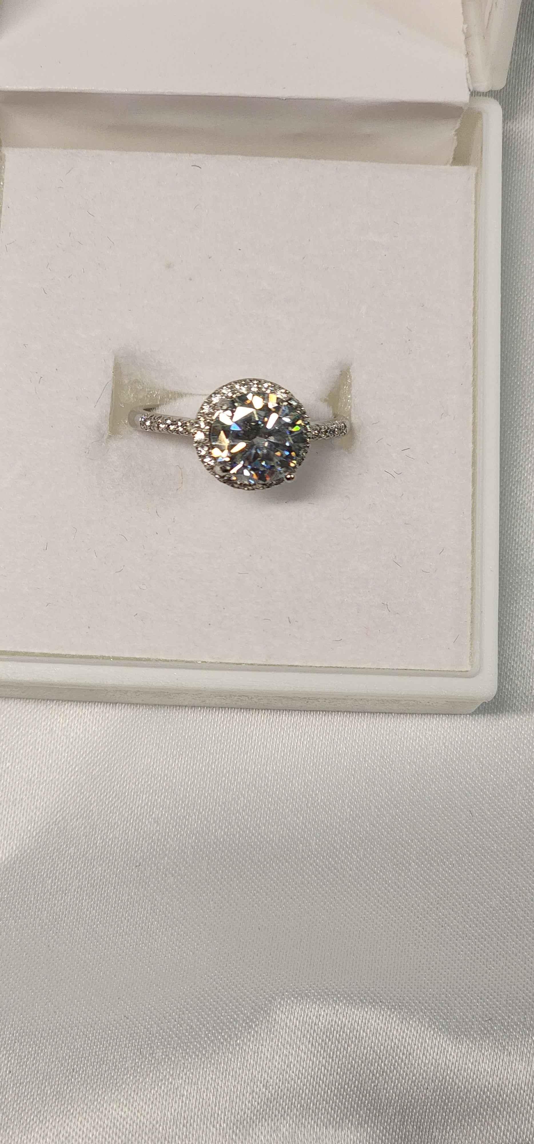 2ct Exquisite Round Halo Moissanite Ring Classic Round Brilliant Cut Engagement Ring, Anniversary Ring. - Gigiscc
