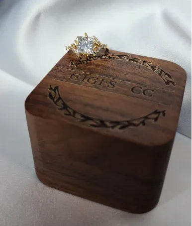 2ct Exquisite Princess Cut Moissanite Solitaire Ring. A Timeless Appeal enhanced by moissanite side stones. GRA Certified, VVS1. - Gigiscc