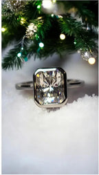 2ct Radiant Cut Moissanite Solitaire setting. - Gigiscc
