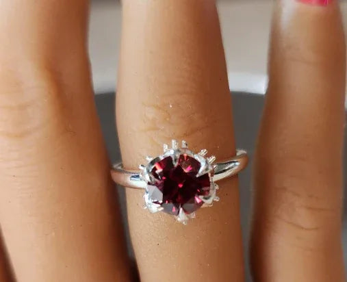 2ct Ruby Red Moissanite Claw Ring - Gigiscc