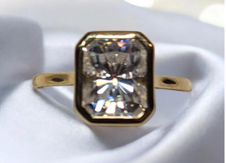 2ct Radiant Cut Moissanite Solitaire setting