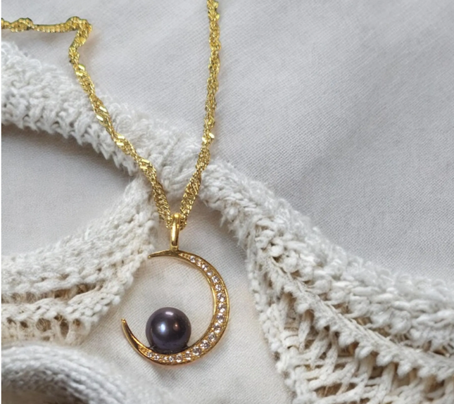 Stunning Pearl pendant