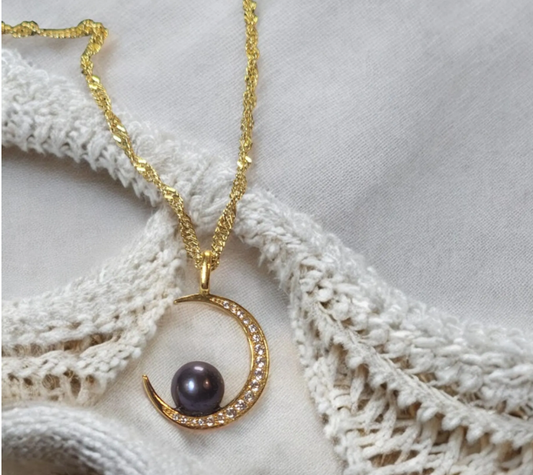 Stunning Pearl pendant