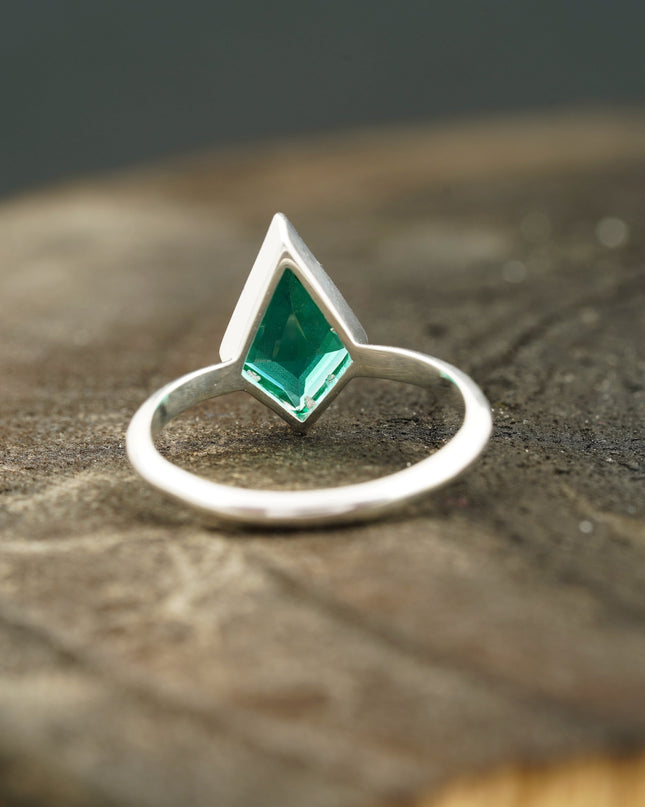 Kite Shaped Emerald Ring Solid Gold Solitaire Ring Back Side Position