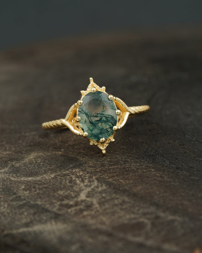 Vintage Oval Moss Agate 14k Gold Engagement Ring