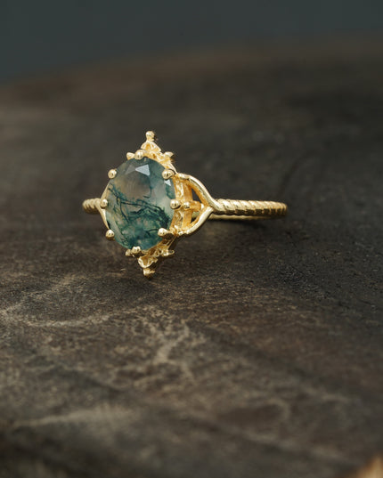 Vintage Oval Moss Agate 14k Gold Engagement Ring