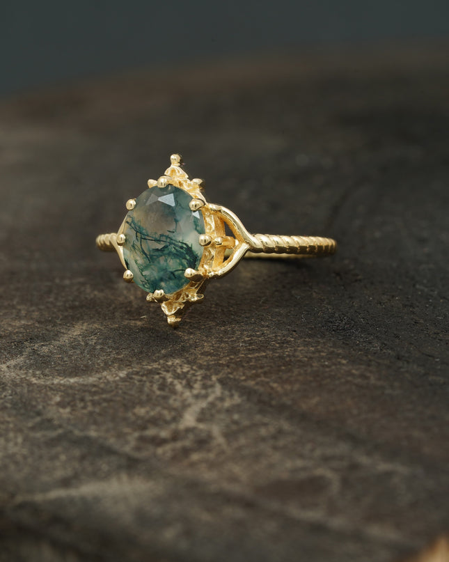 Vintage Oval Moss Agate 14k Gold Engagement Ring