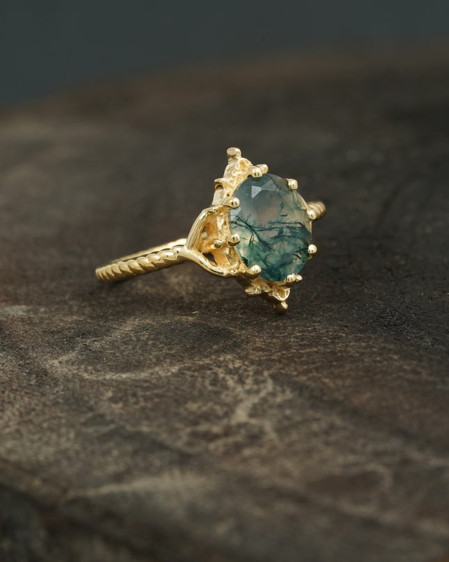 Vintage Oval Moss Agate 14k Gold Engagement Ring