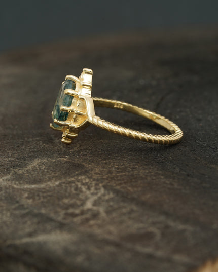 Vintage Oval Moss Agate 14k Gold Engagement Ring