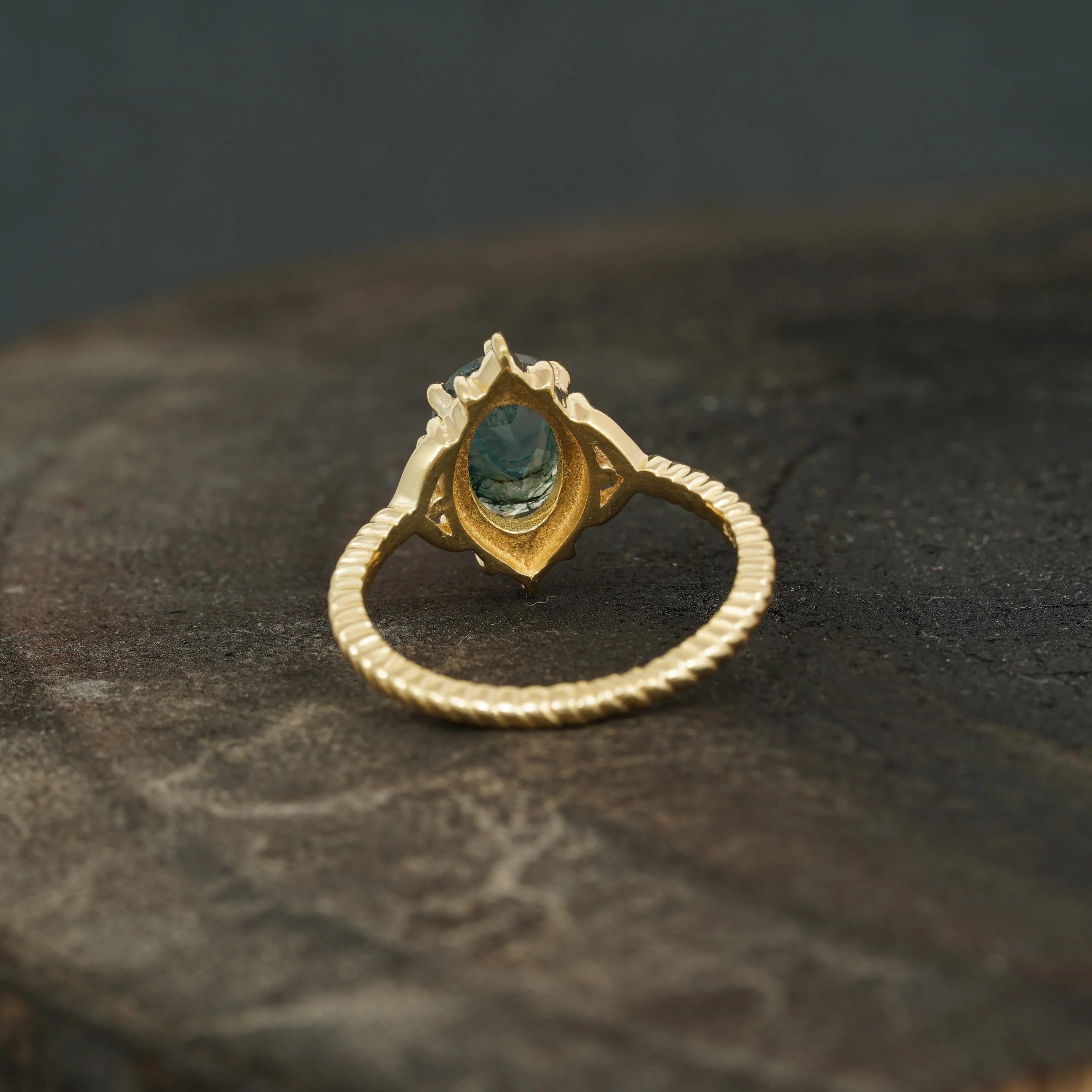 Vintage Oval Moss Agate 14k Gold Engagement Ring - Gigiscc
