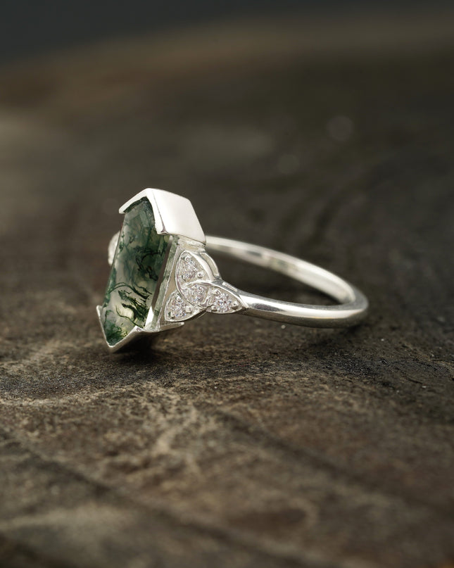 Moss Agate Hexagon Engagement Ring SIde Position