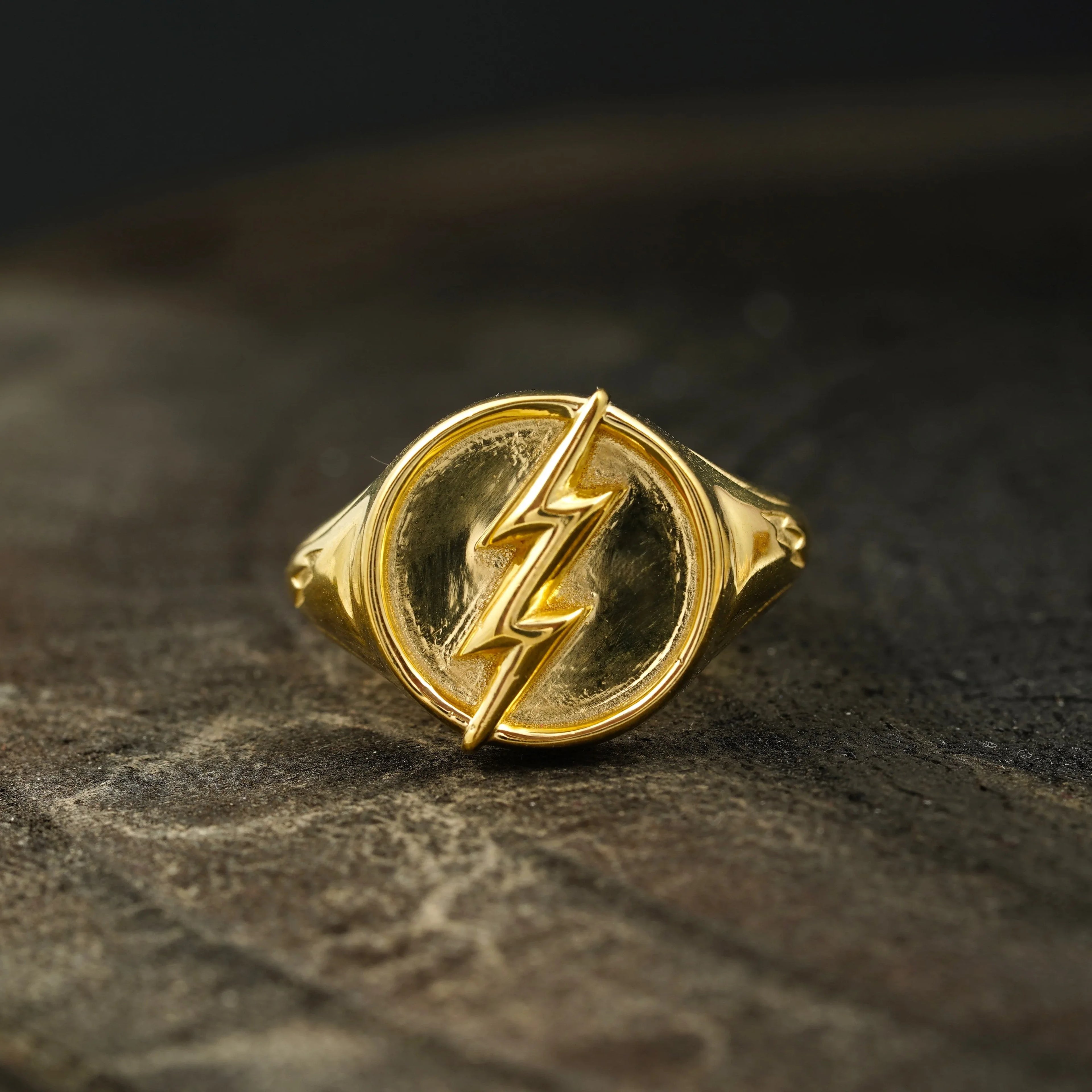 Flash Design 14k Solid Gold Mens Signet Ring - Gigiscc
