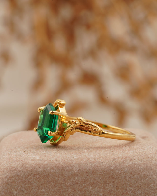 Emerald Hexagon Engagement Ring SIde Position