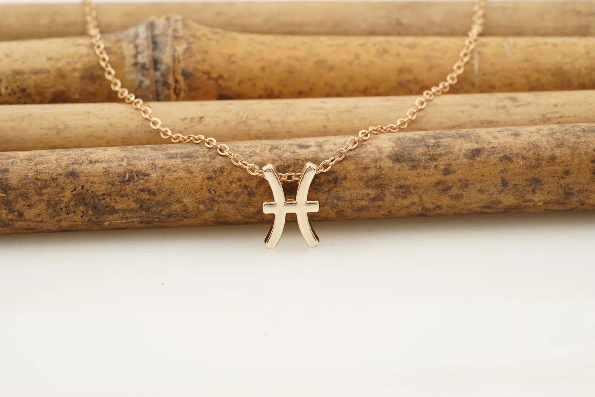 Buy A TO Z Alphabet Pendant | Stylish H Pendants For Women - Gigiscc
