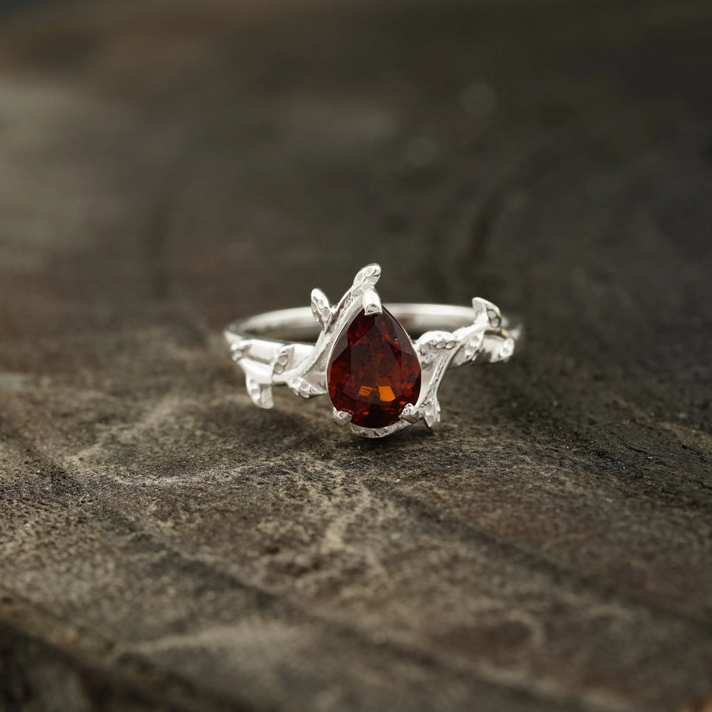 Red Garnet Leaf Engagement Ring - Gigiscc