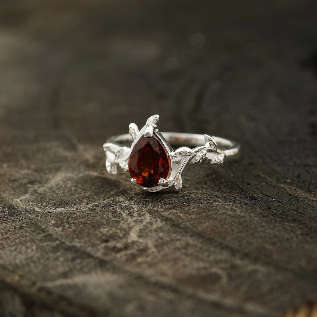 Red Garnet Leaf Engagement Ring - Gigiscc