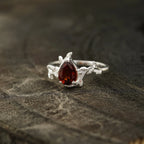 Red Garnet Leaf Engagement Ring - Gigiscc
