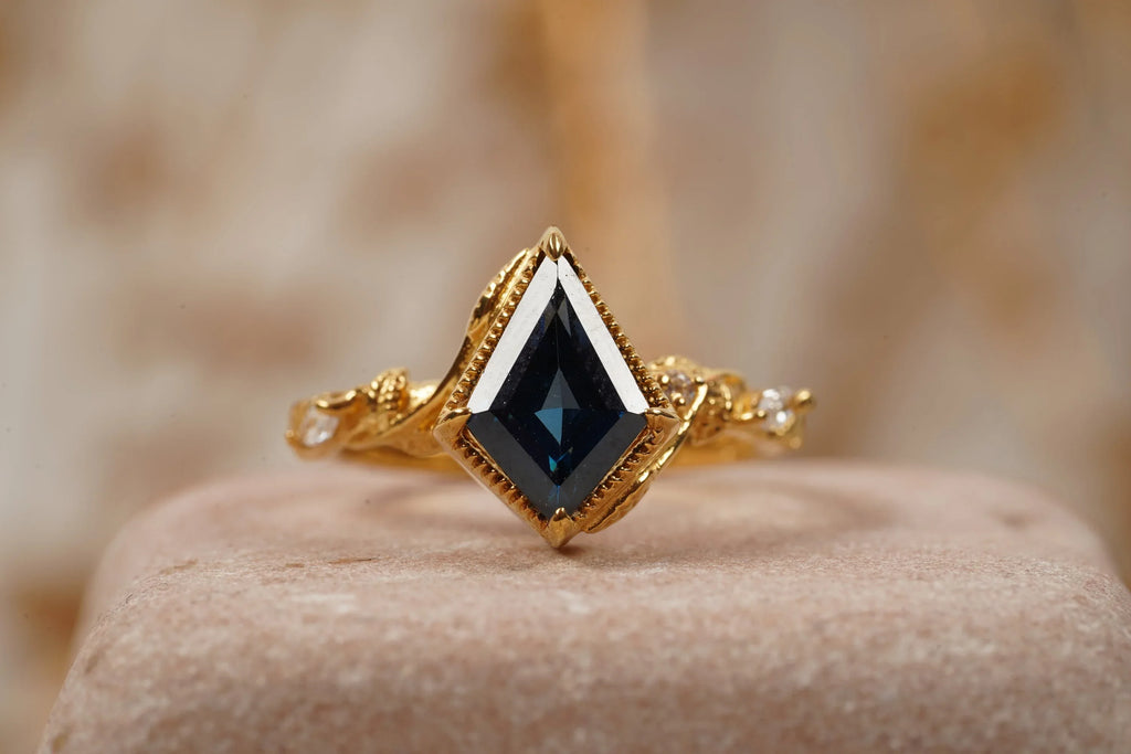 Kite Sapphire Engagement Ring Leaf Art Deco Solid Gold Ring - Gigiscc