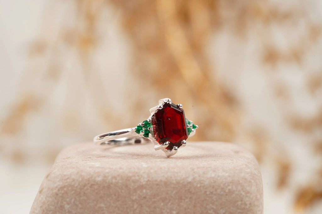 Hexagon Cut Red Garnet Gemstone Cluster Ring - Gigiscc