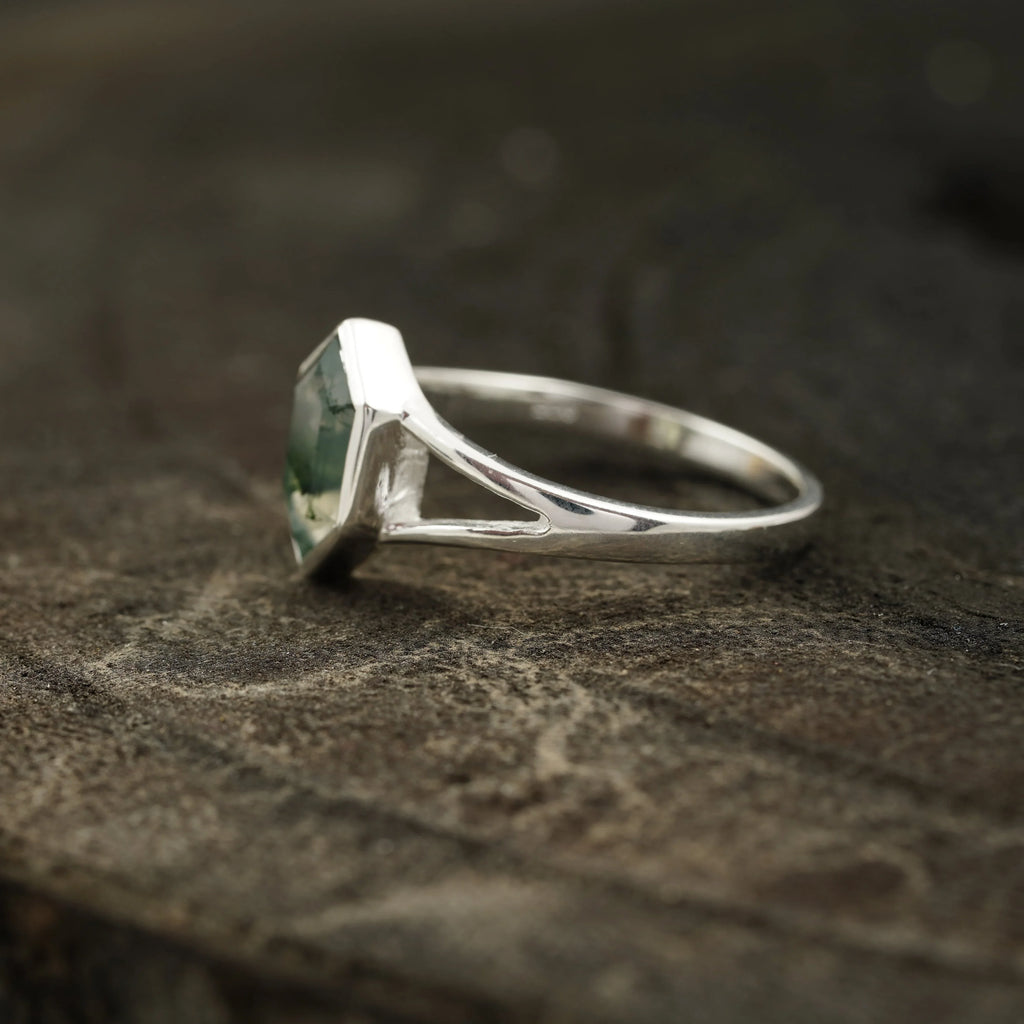 Vintage Bezel Setting Moss Agate Engagement Ring - Gigiscc