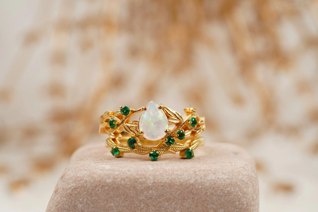 Nature Inspired Opal Engagement Ring Set With Leaf Emerald Band - Gigiscc
