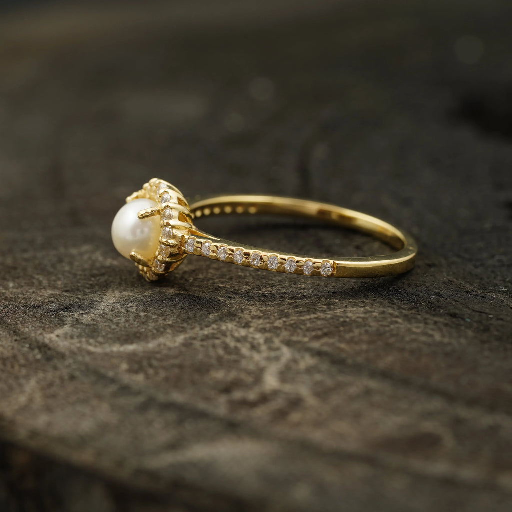 Pearl & Diamond Silver Engagement Ring - Gigiscc