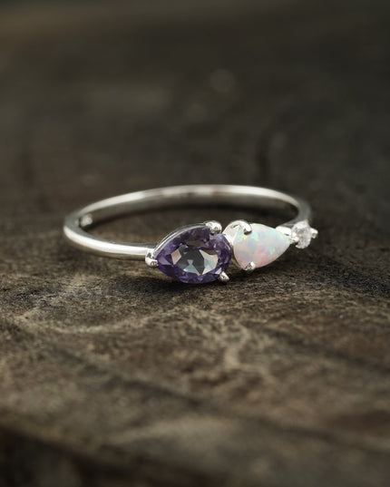 Pear Cut Alexandrite Art Deco Moissanite 3 Stone Wedding Band