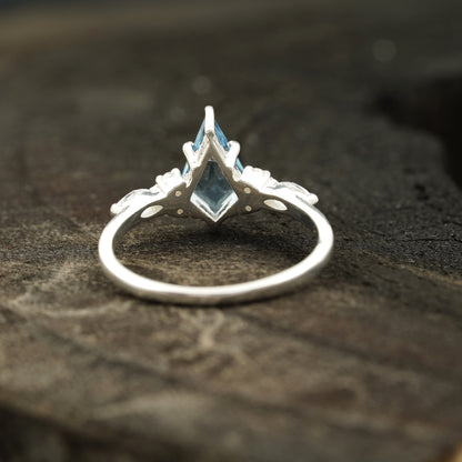 Aquamarine silver ring kite cut gemstone jewelry piece