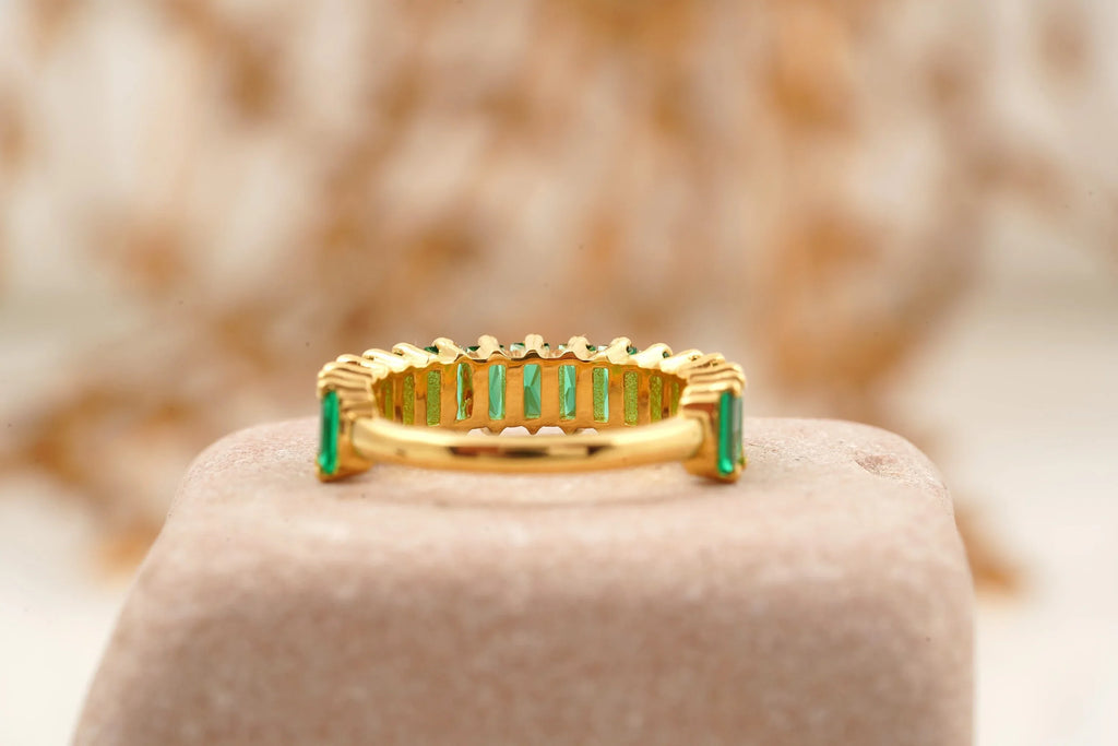 Baguette Cut Emerald Half Eternity Art Deco Wedding Band - Gigiscc