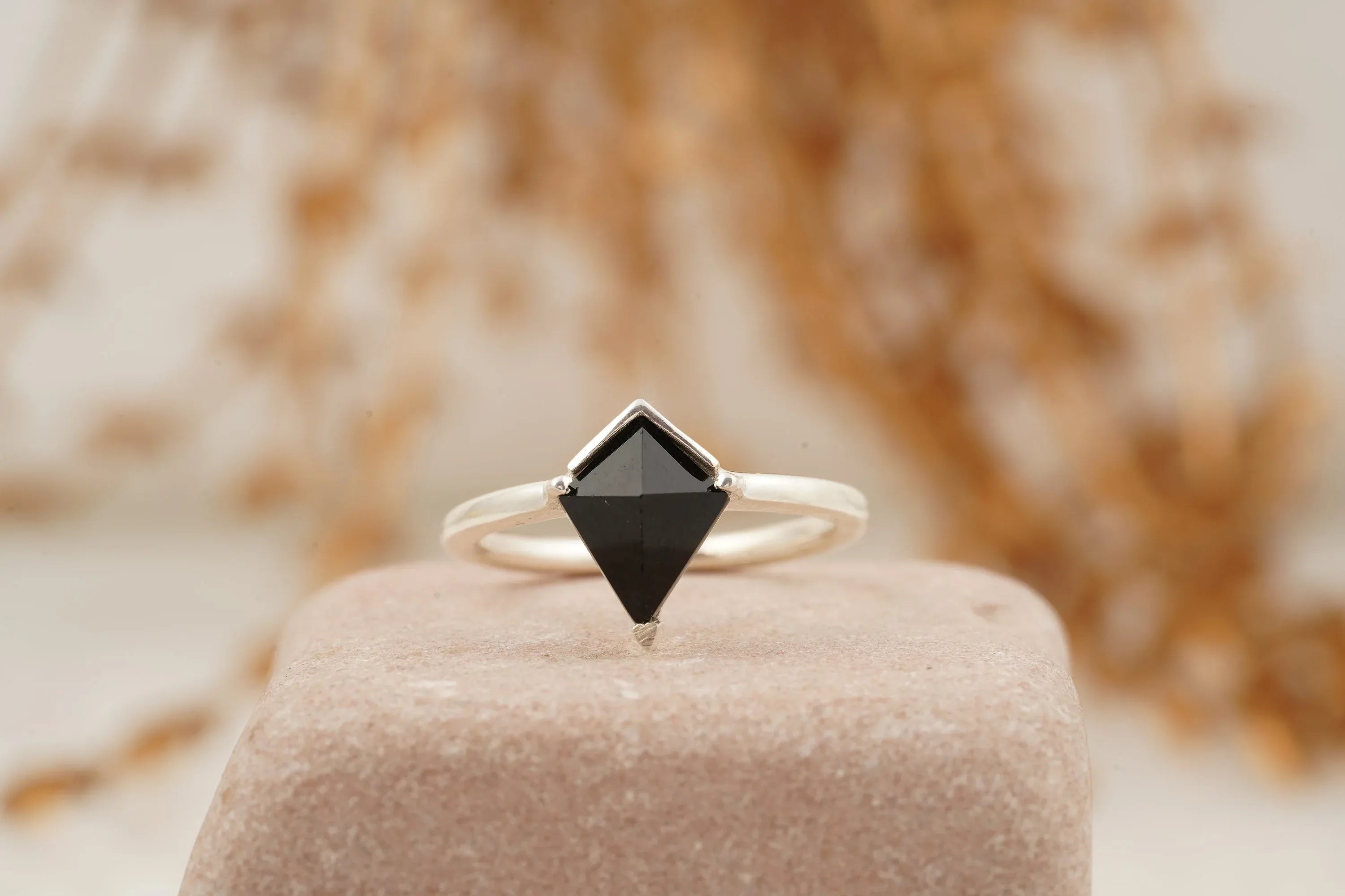 Black Onyx Kite Shaped Engagement Ring 925 Sterling Silver - Gigiscc