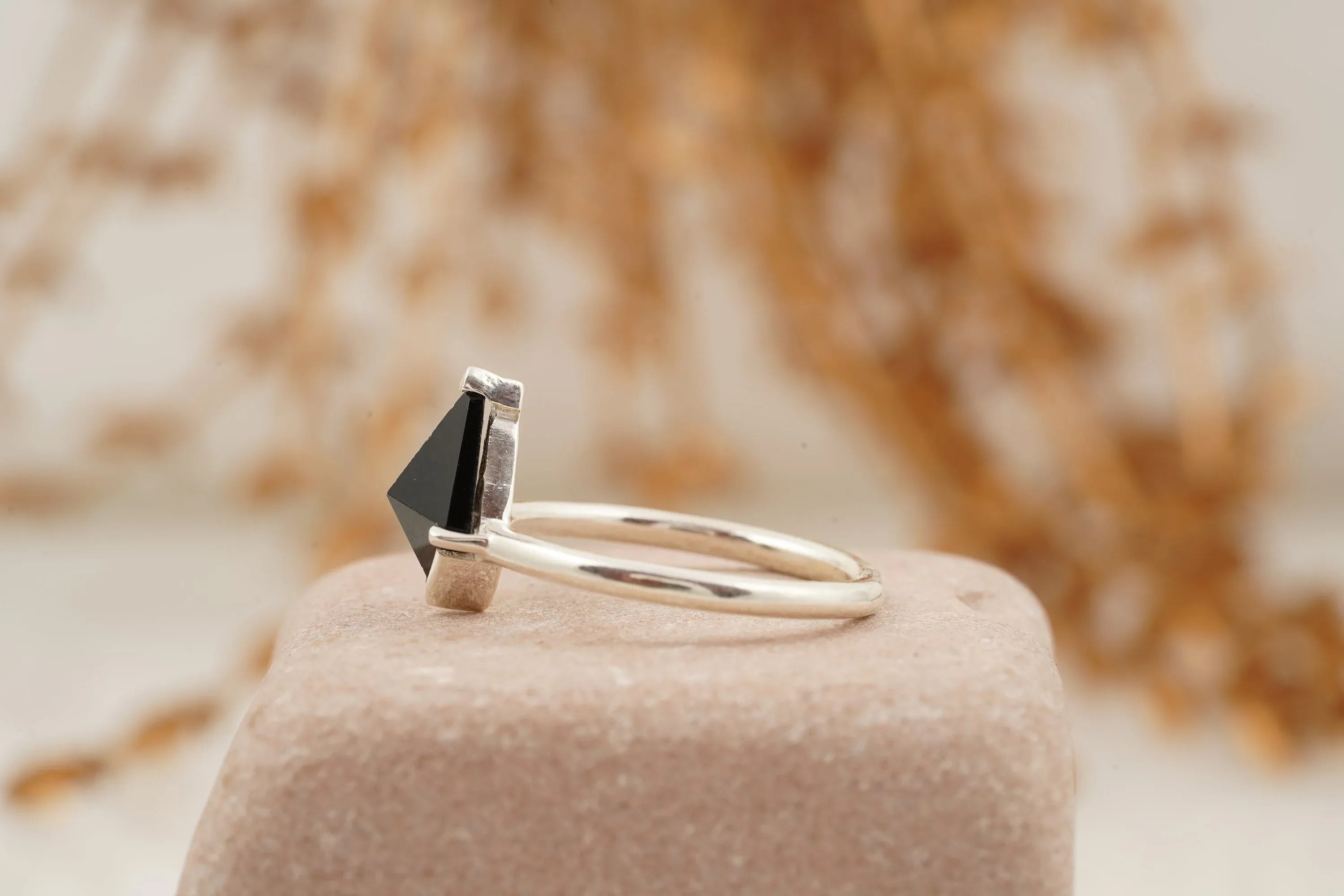 Black Onyx Kite Shaped Engagement Ring 925 Sterling Silver - Gigiscc