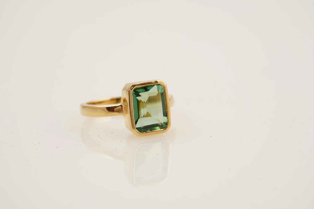 Peridot Ring Emerald Cut Solid Gold Ring For Women - Gigiscc