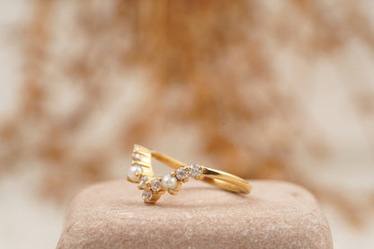 Curved Pearl Wedding Band Solid Gold Ring Pearl band ring