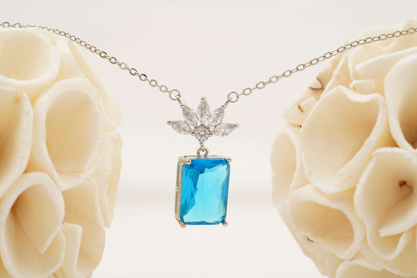 Elegant Emerald Aquamarine Necklace with Diamond Pendant