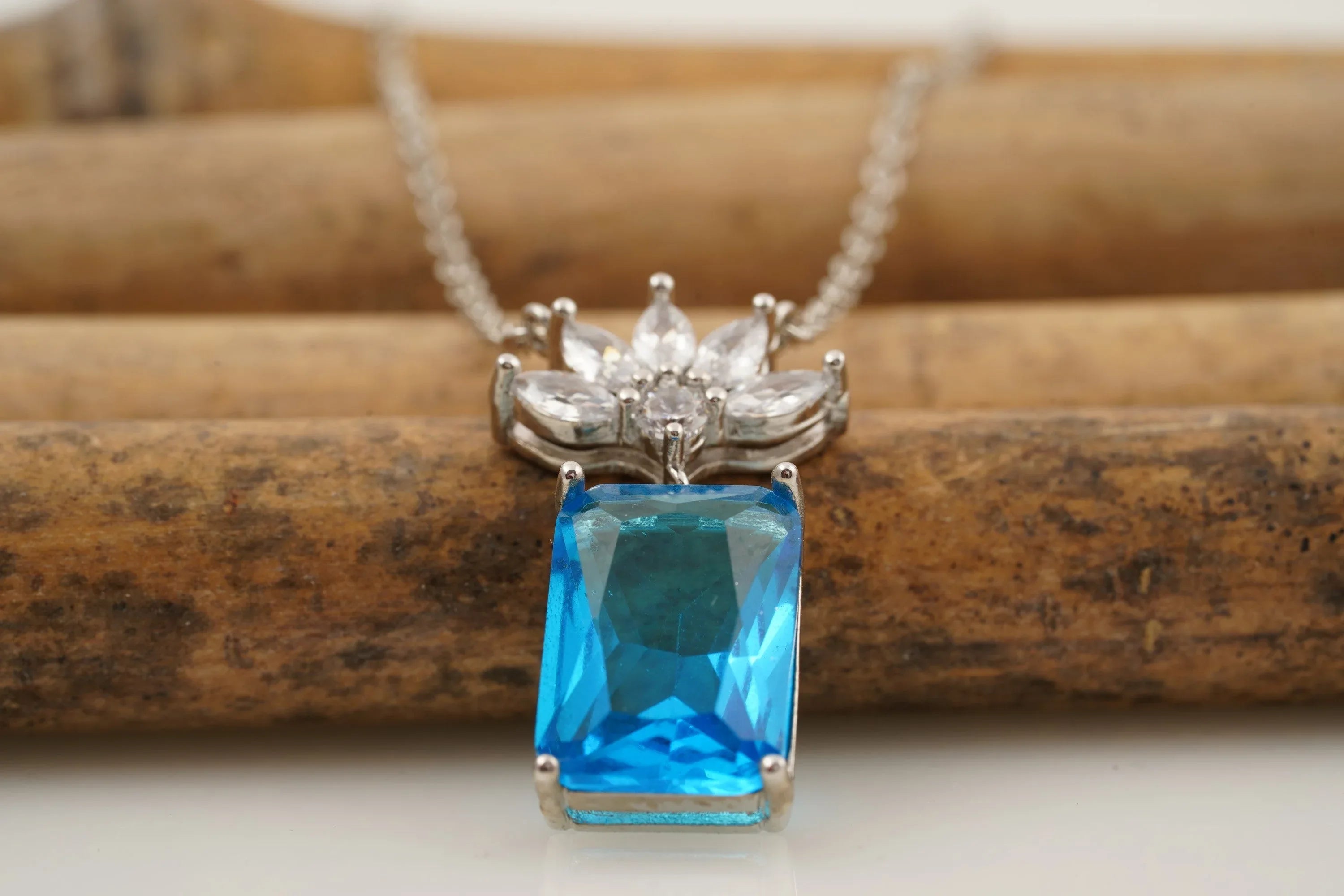Emerald Aquamarine Necklace Marquise Diamond Pendant With Gold Chain - Gigiscc