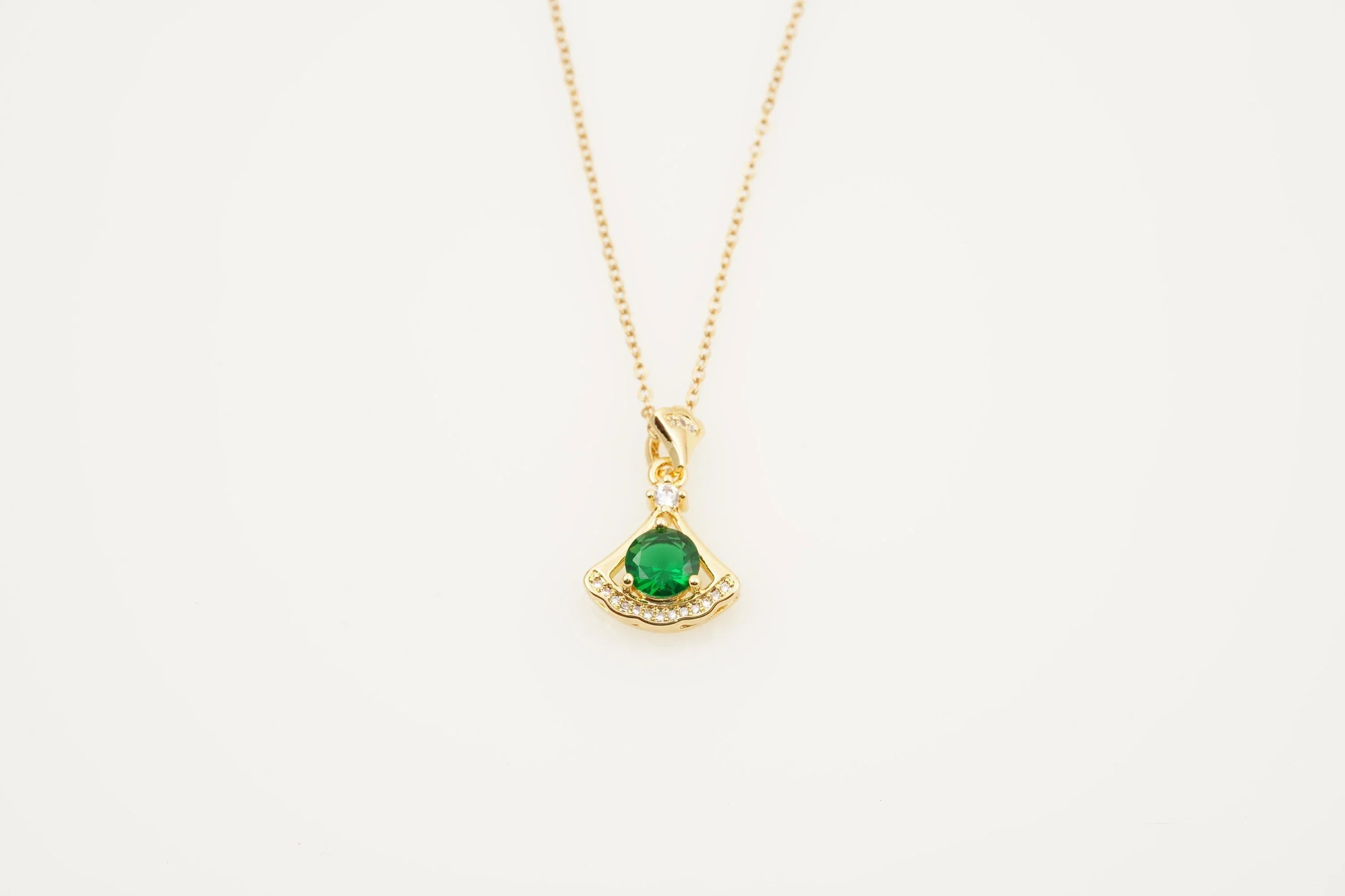 Round Emerald Necklace With Gold Chain May Birthstone - Gigiscc