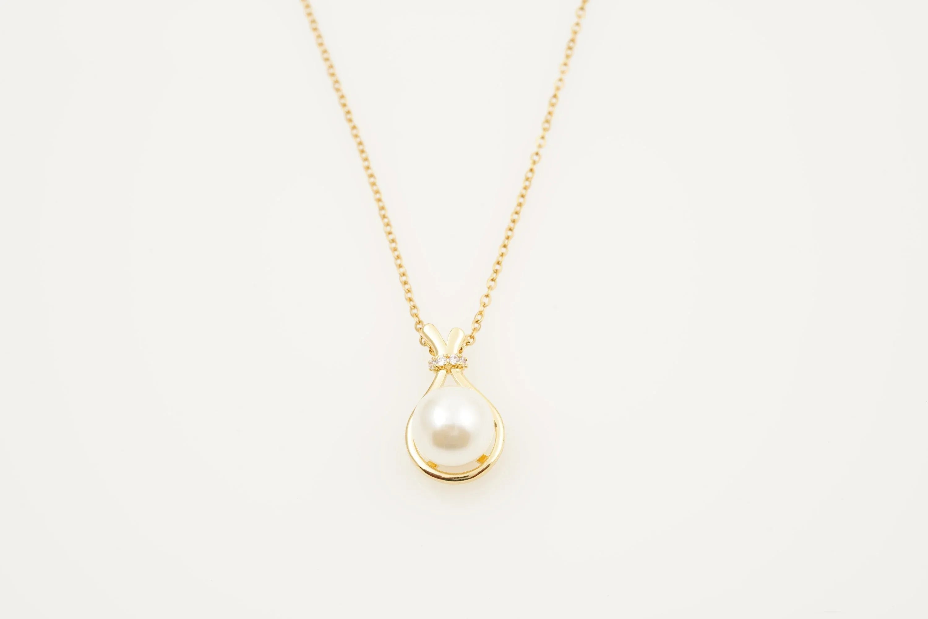 Freshwater Pearl Necklace With Gold Chain - Gigiscc
