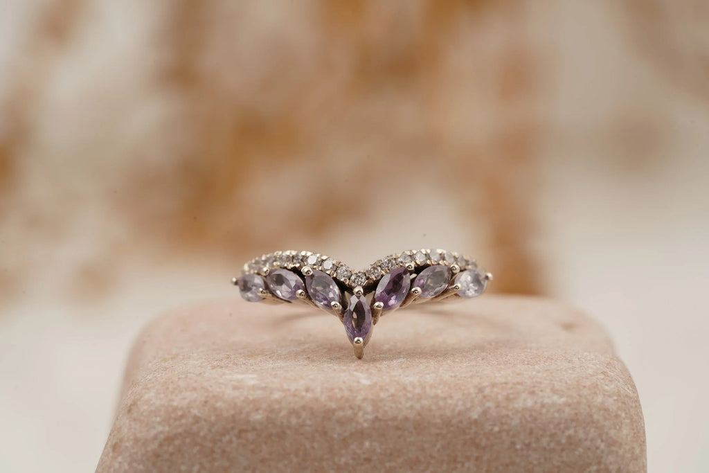 Marquise Cut Alexandrite Gemstone Wedding Band - Gigiscc
