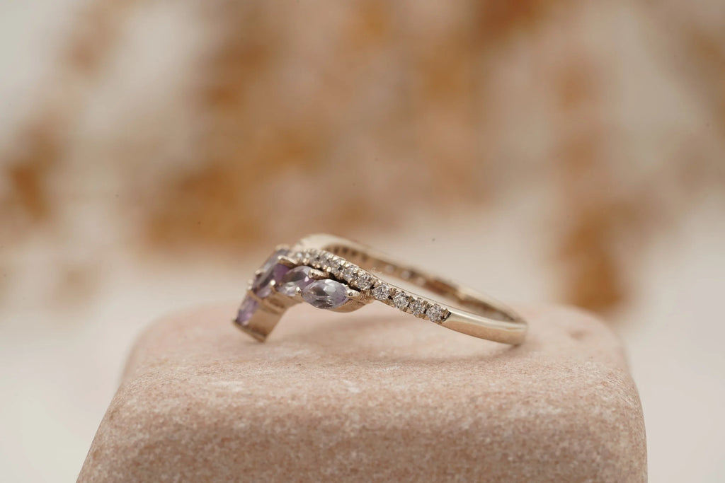 Marquise Cut Alexandrite Gemstone Wedding Band - Gigiscc