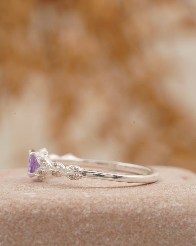 Round Cut Alexandrite 18k White Gold Dainty Engagement Ring