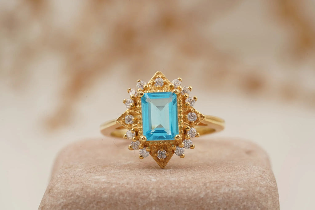 Vintage Cluster Unique Aquamarine Engagement Ring 14K Solid Gold - Gigiscc