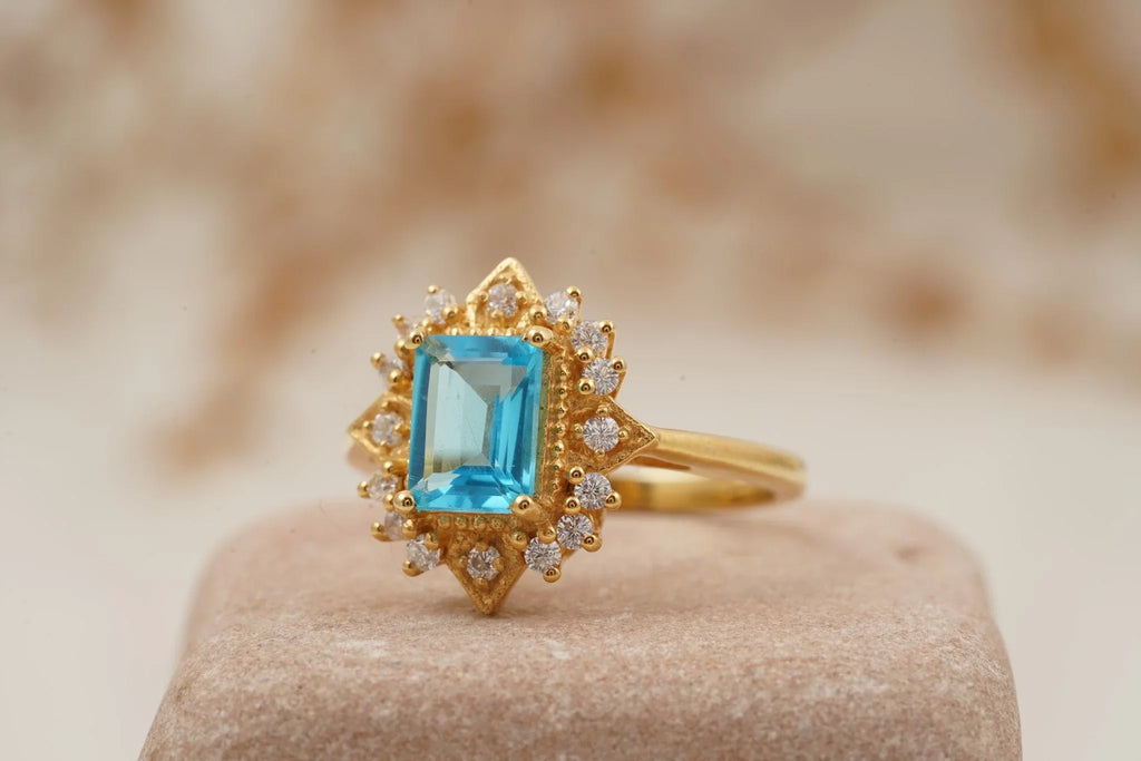Vintage Cluster Unique Aquamarine Engagement Ring 14K Solid Gold - Gigiscc