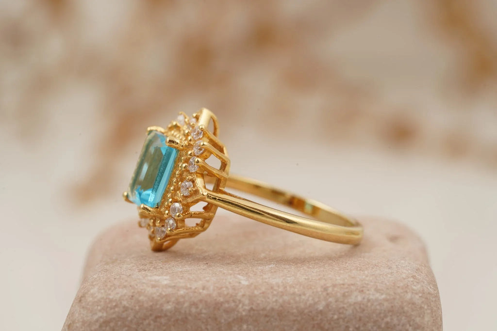Vintage Cluster Unique Aquamarine Engagement Ring 14K Solid Gold - Gigiscc